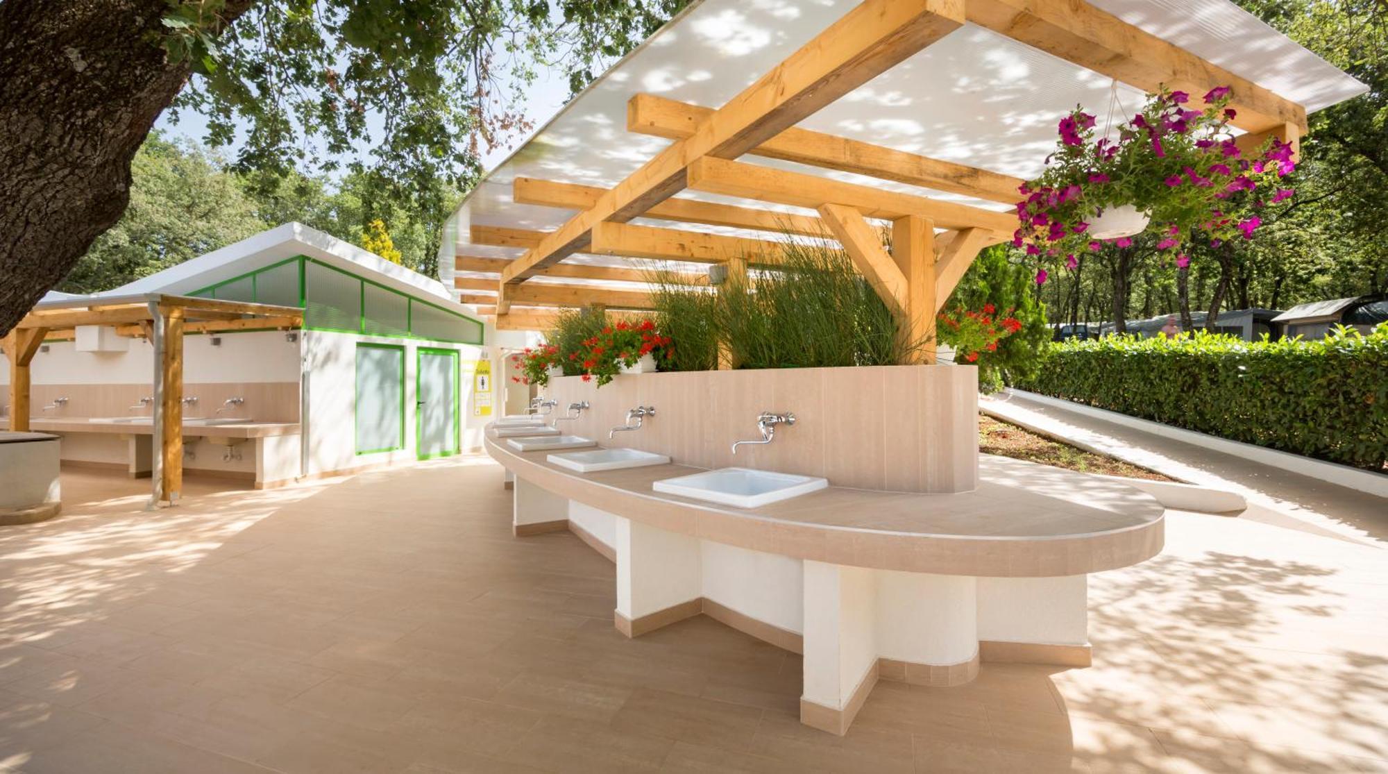 Aminess Planet Camping Maravea Resort - Pitches Novigrad Istria المظهر الخارجي الصورة