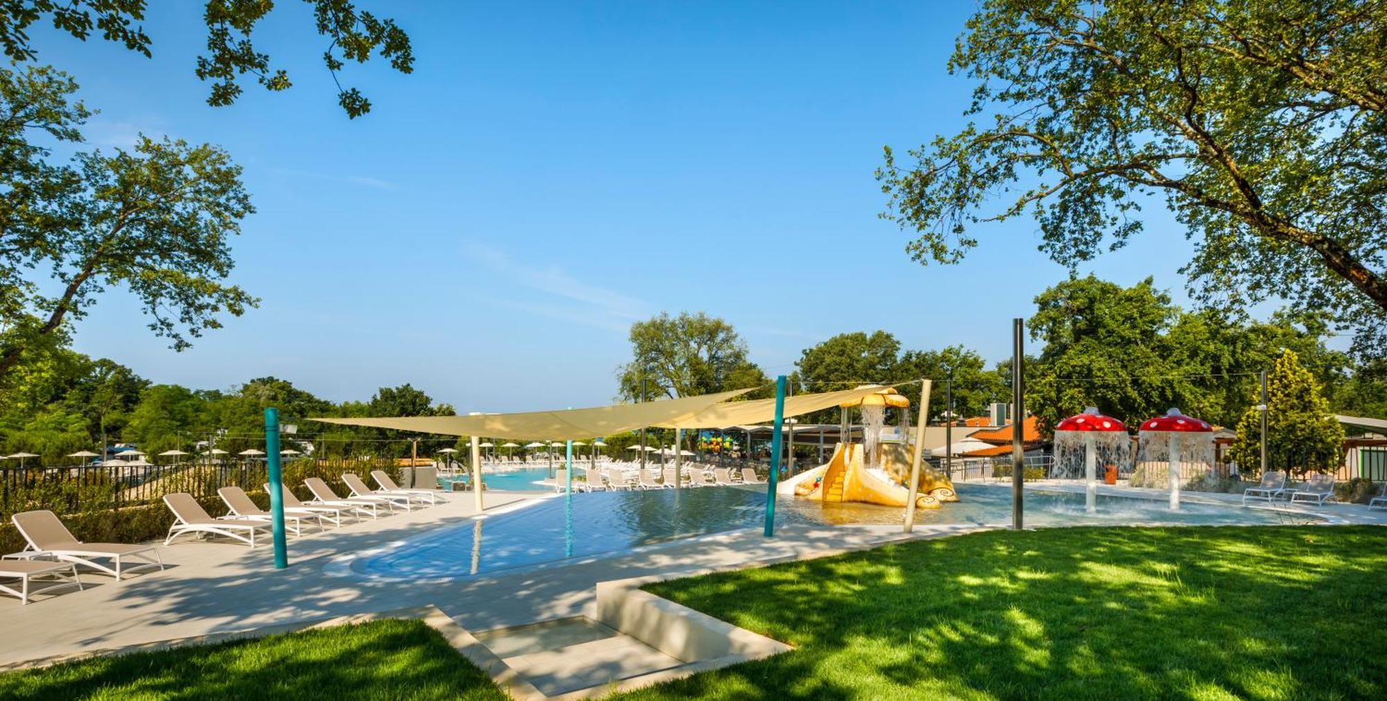 Aminess Planet Camping Maravea Resort - Pitches Novigrad Istria المظهر الخارجي الصورة